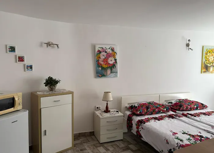 Apartman Lorena *